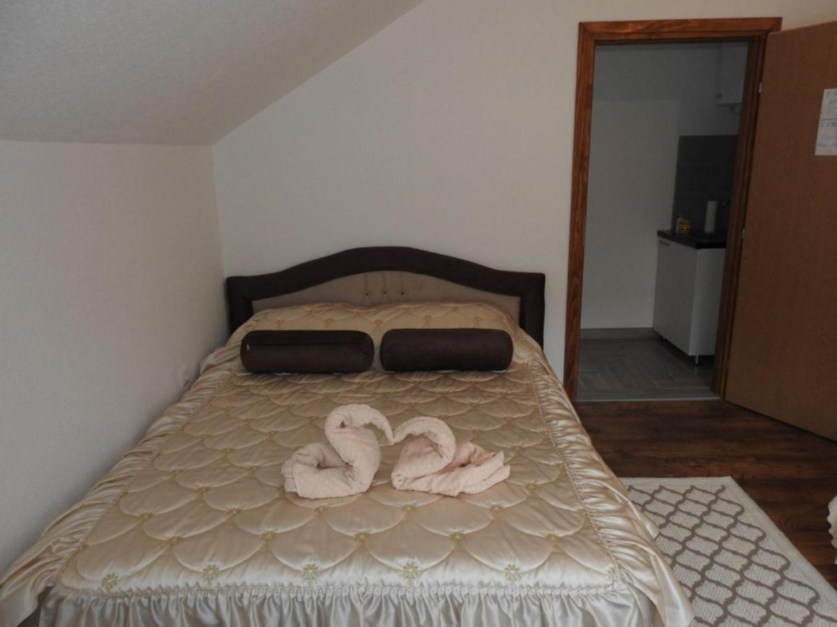 Omar & Una Apartmani Bihac Ngoại thất bức ảnh