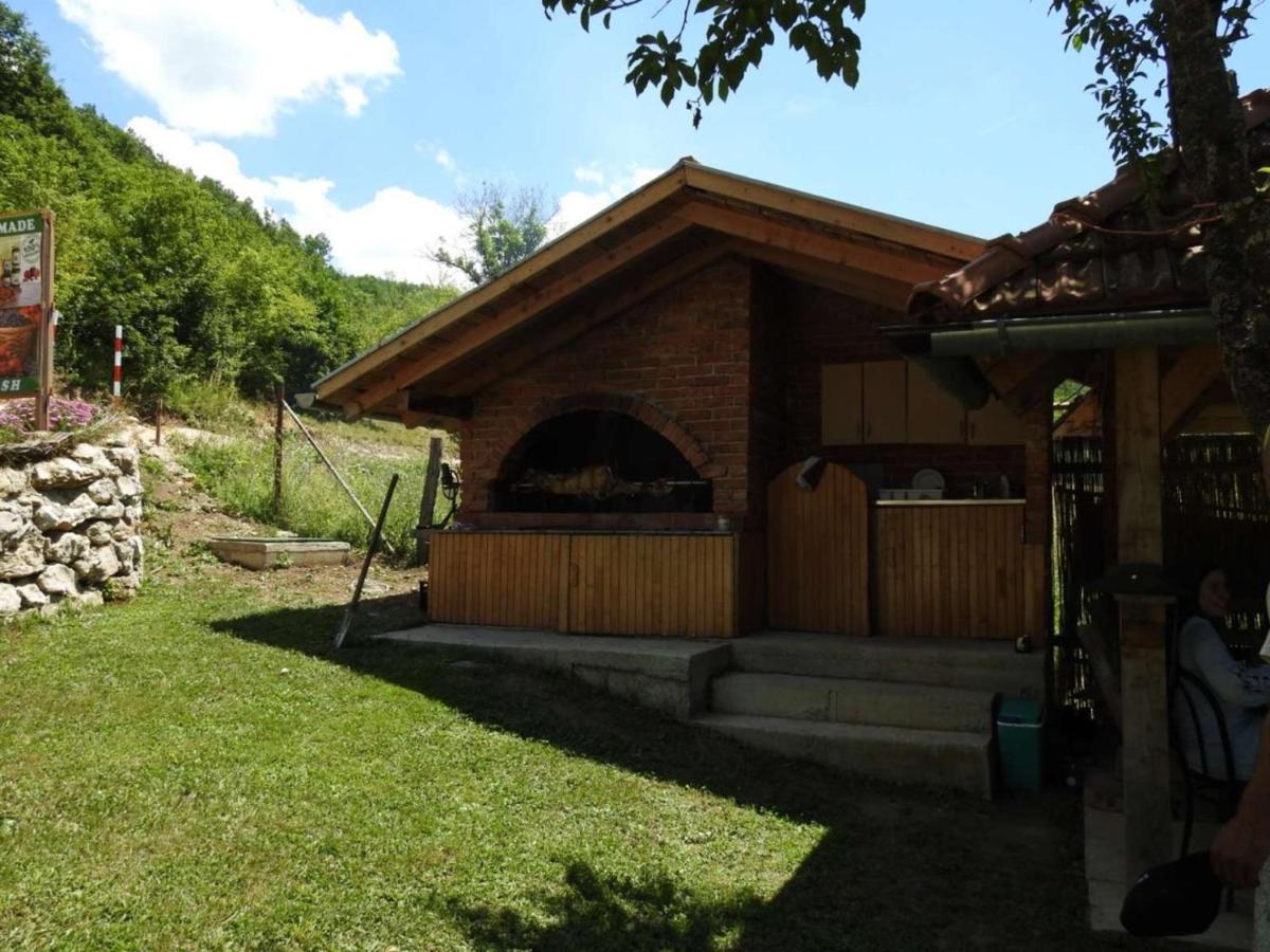 Omar & Una Apartmani Bihac Ngoại thất bức ảnh