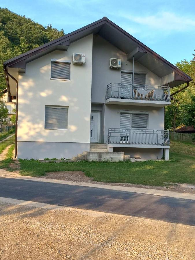Omar & Una Apartmani Bihac Ngoại thất bức ảnh